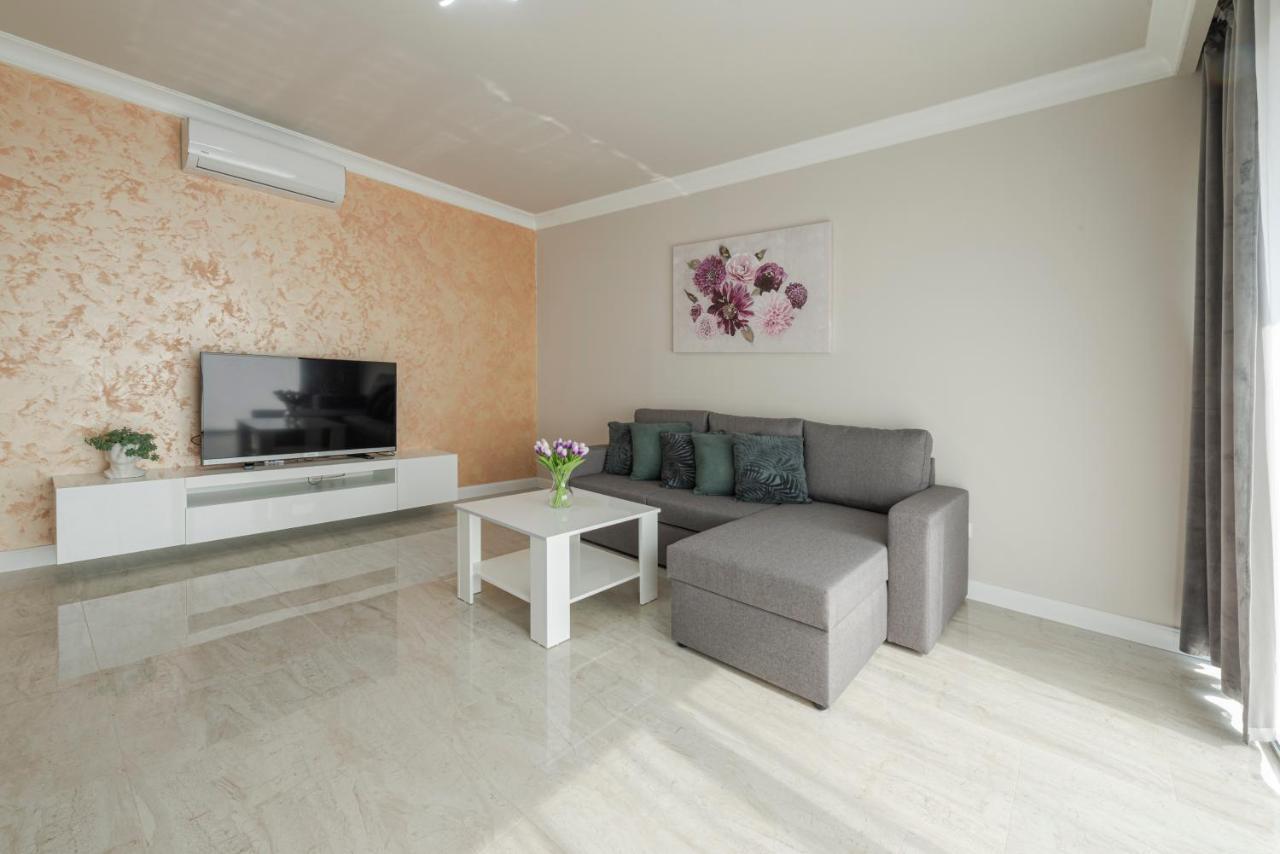 Makris No3 * Dubrovník