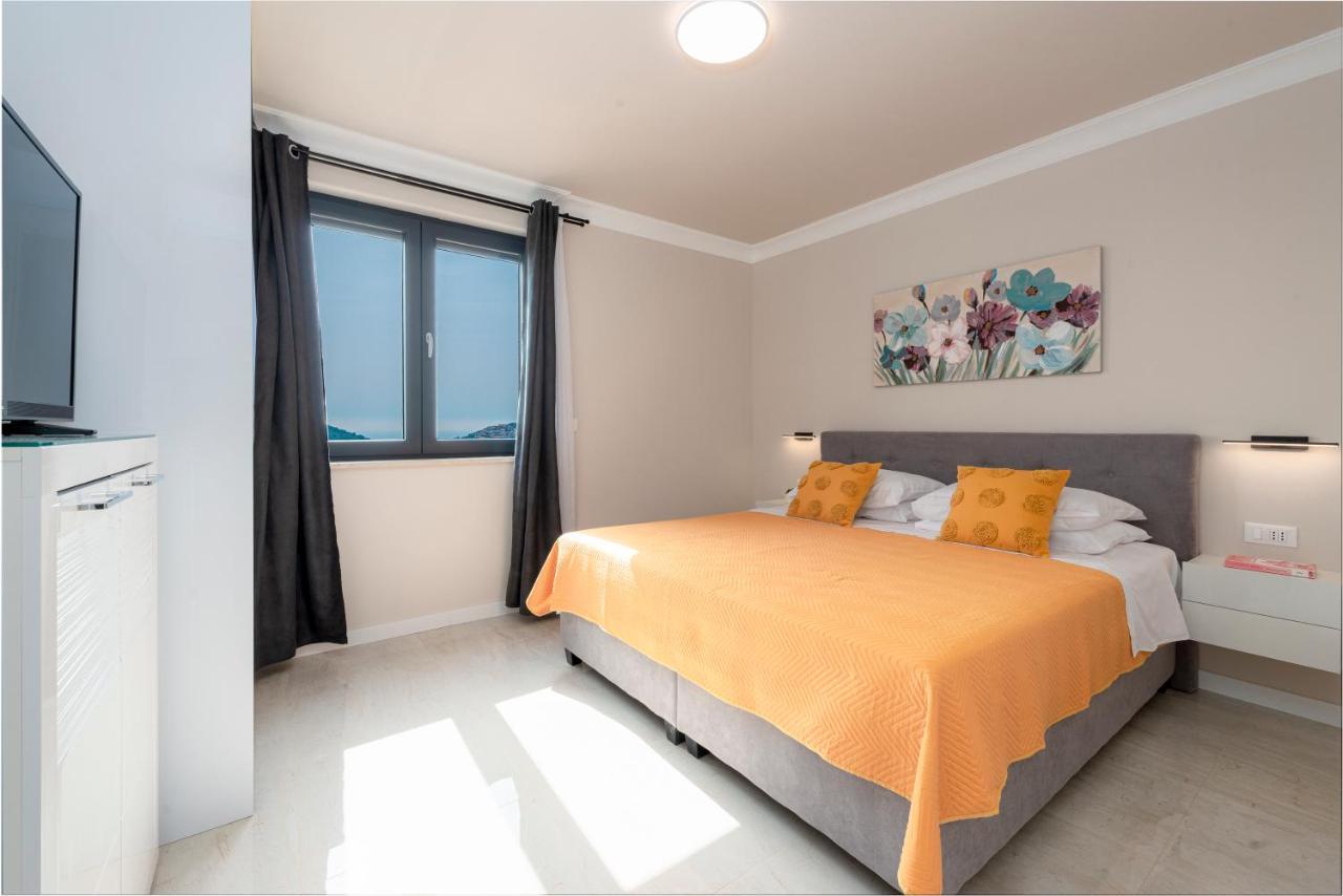 Makris No3 * Dubrovník