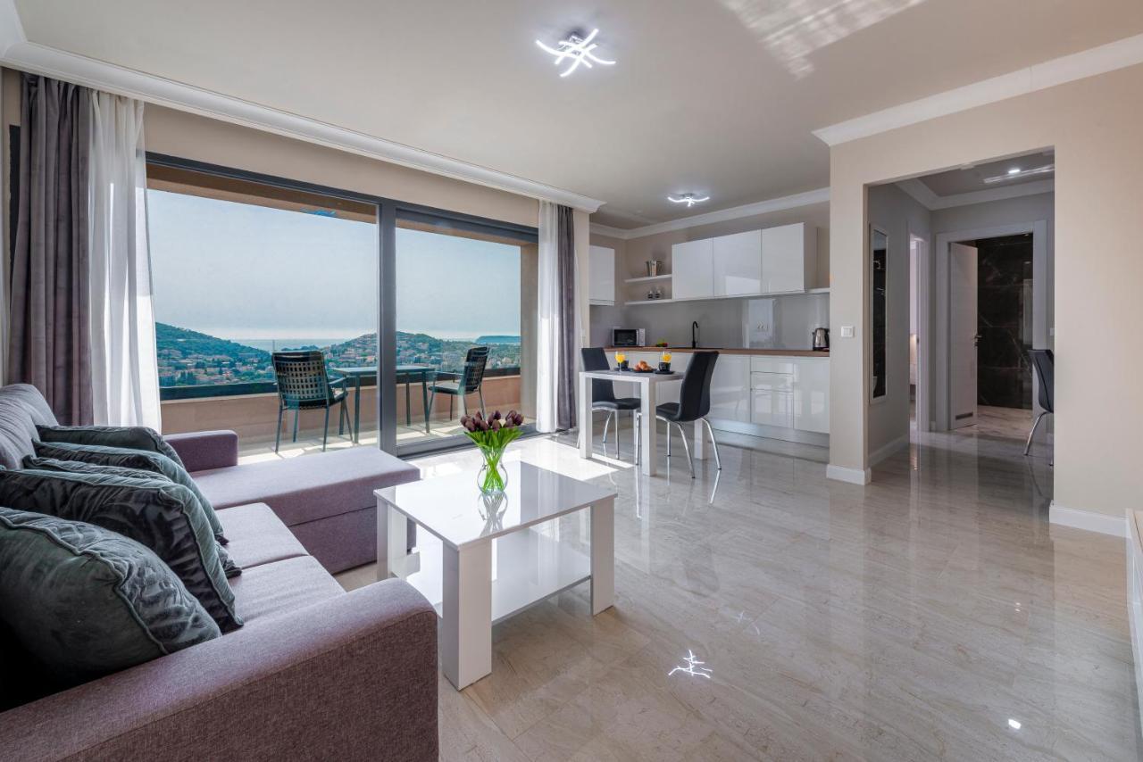 Makris No3 Apartament *