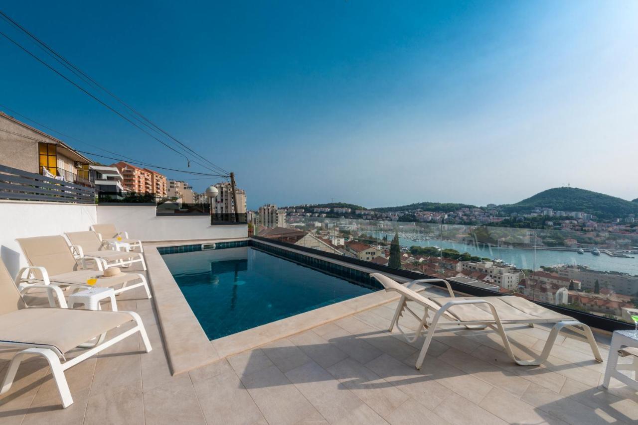 Makris No3 Apartament *